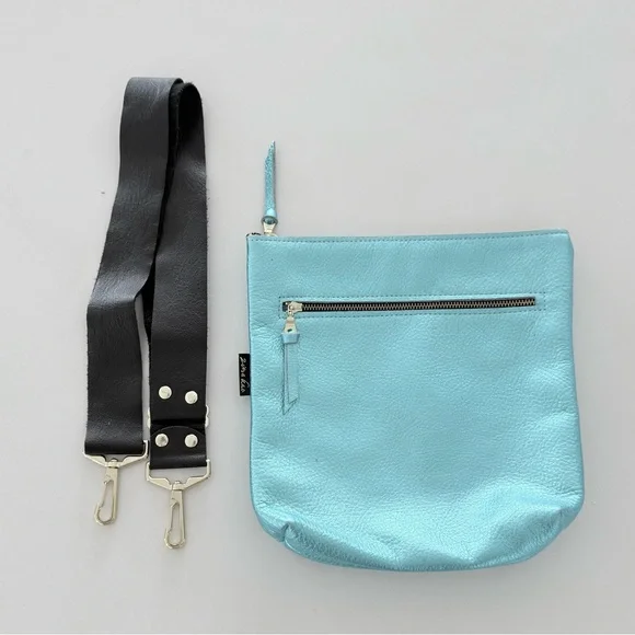 NWOT Zina Kao THE METALLIC LAKESHORE  Crossbody Bag - AQUA - Picture 6 of 7